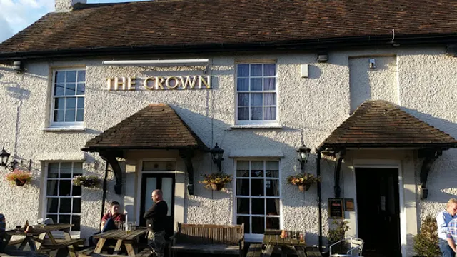 The Crown, Farnham