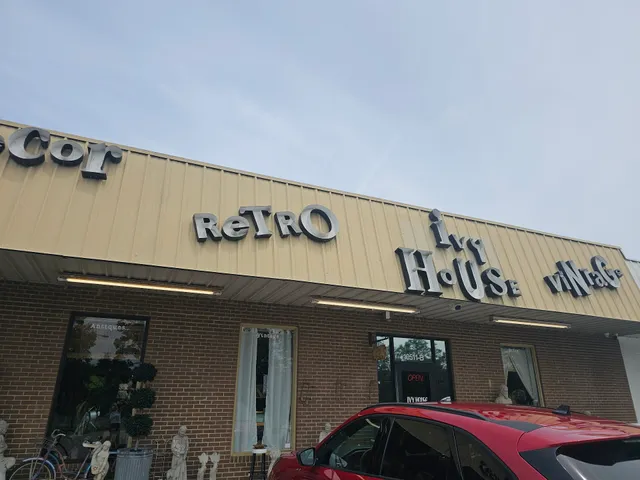 Ivy House Antique Mall