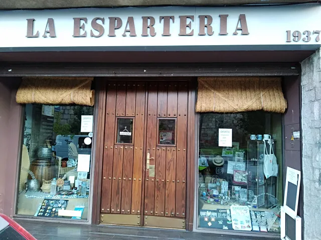 Tienda De Souvenirs Y Recuerdos En Mérida La Esparteria 1937