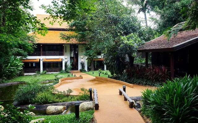 Samoeng Center Hotel and Spa