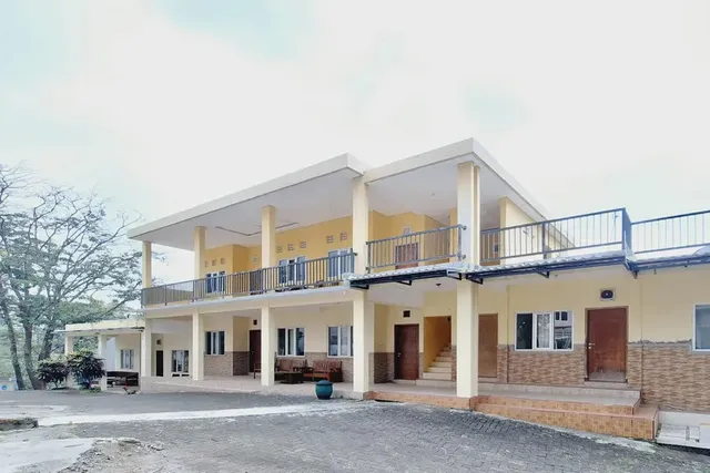 Villa Bukit Bunga Syariah RedPartner Pacet