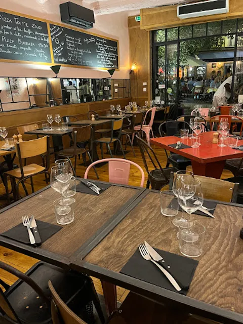 Le Four sous le Platane