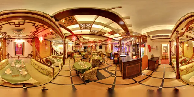 The Golden Dragon Bar And Restaurant