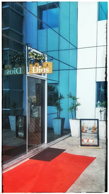 Dios - The Neighbourhood Bistro