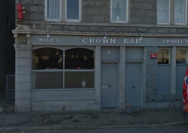 Crown Bar