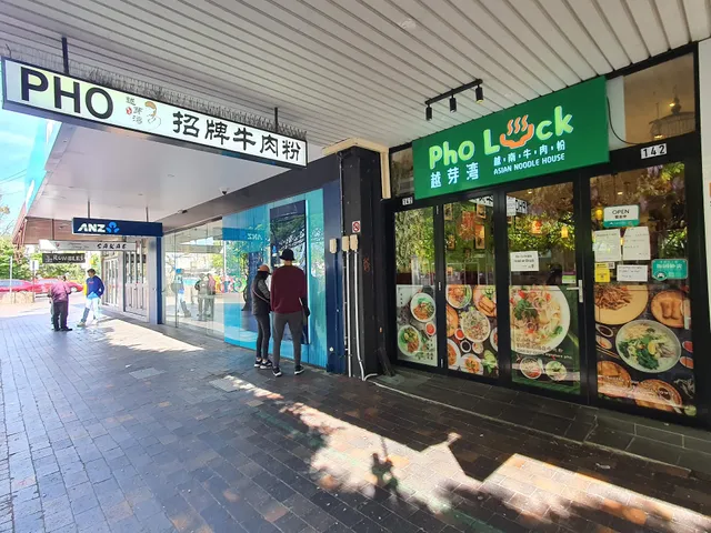 Pho Luck Eastwood