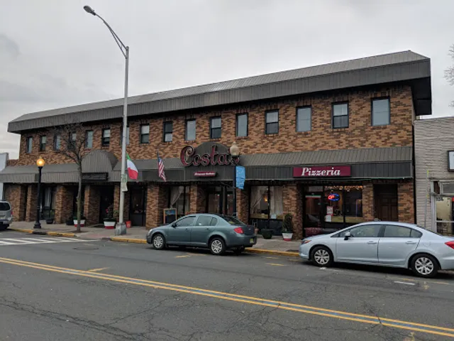 Costa's Restaurant & Pizzeria