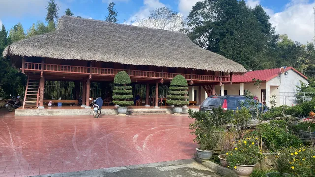 A LÌN HOMESTAY