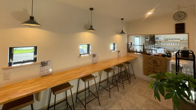 雑cafe＋met（ザッカフェタスメット）