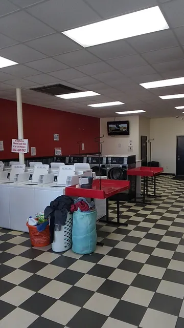 Speed Queen Coin Laundry Hog Wash