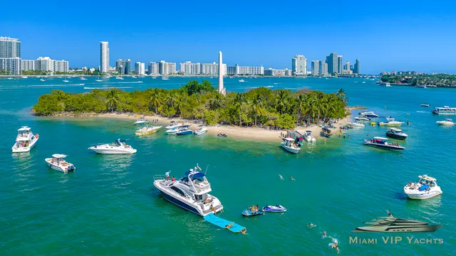 Miami VIP Yacht Rentals - South Beach