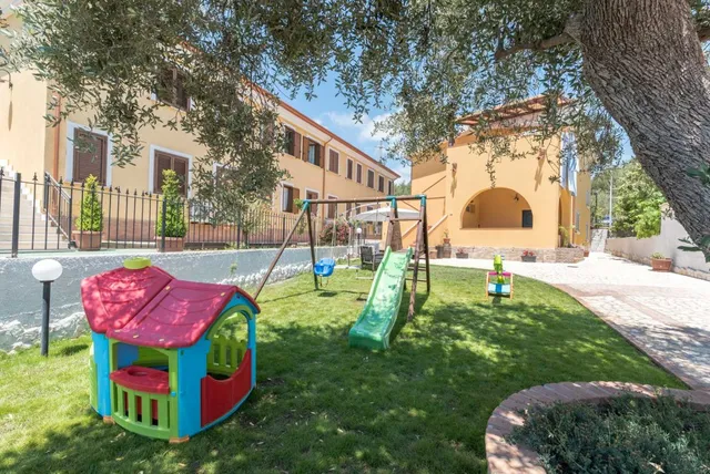 Residence Blue Pearl