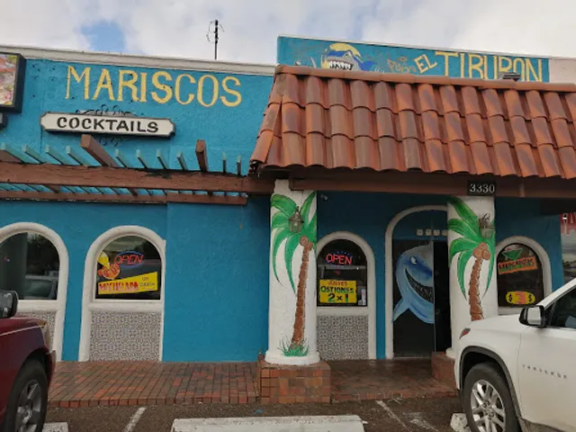 Mariscos El Tiburon Seafood Restaurant