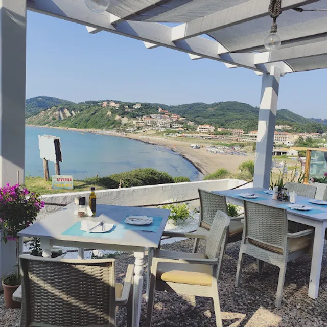 Fantasea Bar Restaurant