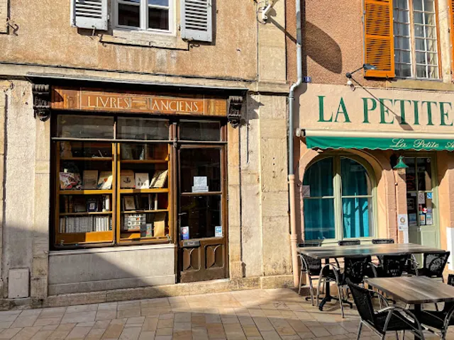 La Petite Auberge