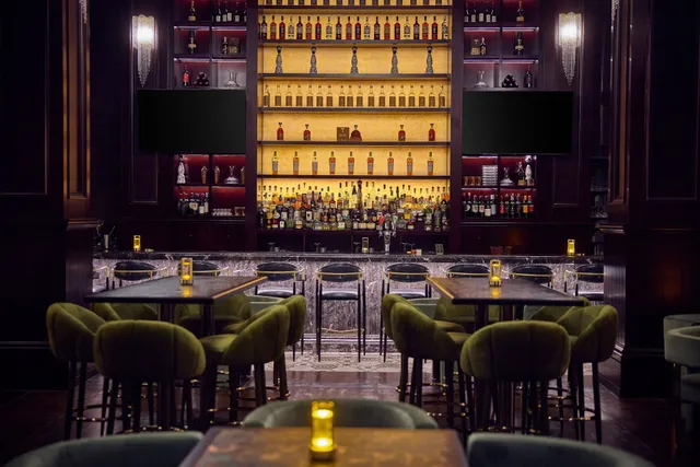 Woodes Rogers Tavern