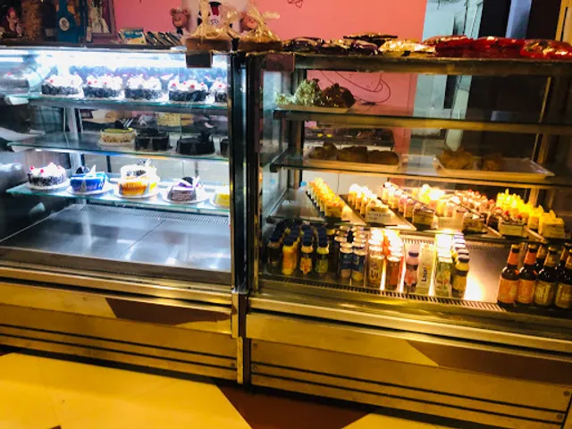 The Cake World - Valasaravakkam (R)