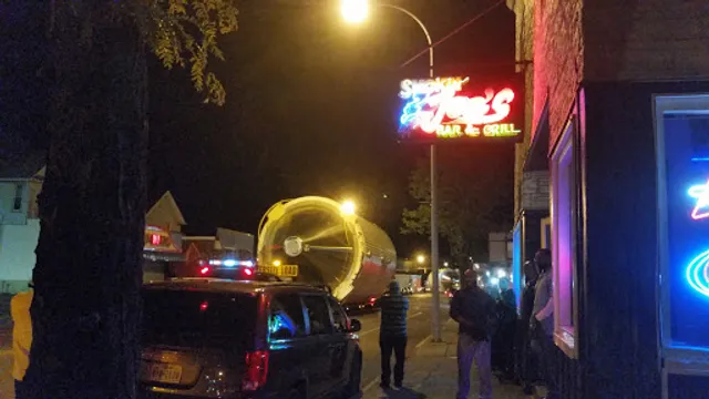 Smokin Joes Bar & Grill