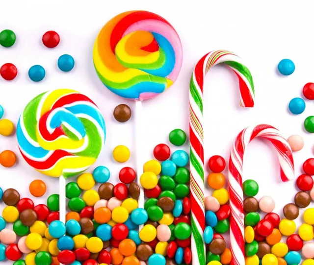 Royal Wholesale Candy & Chocolate