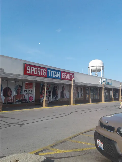 Lincoln Knolls Plaza