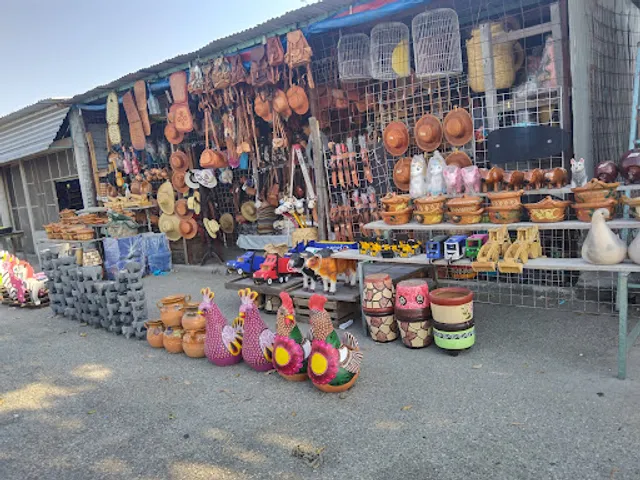 Artesanías Y Restaurantes