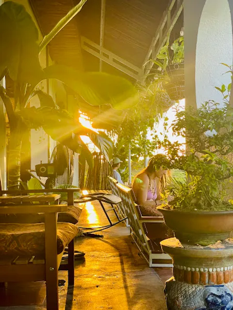 NGHÉ Rice Paddy Cafe