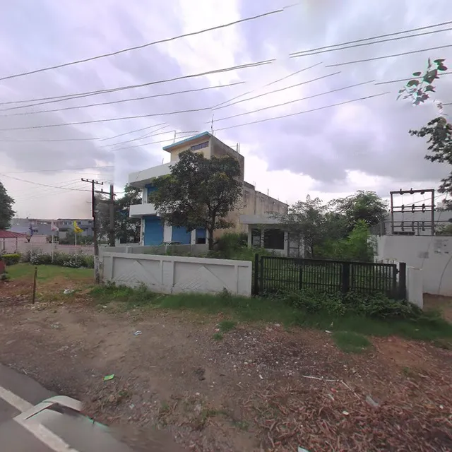 OYO 7746 Hotel Golden Palms