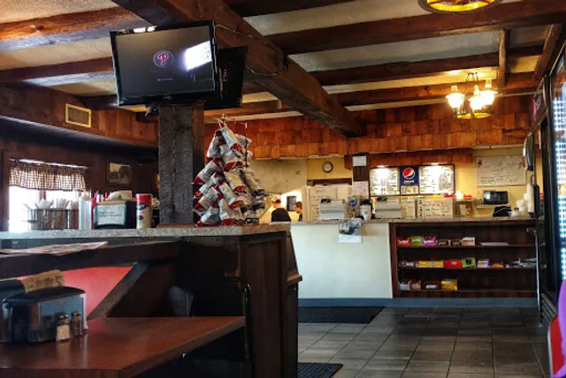 The M&M Sandwich and Pizza Shop