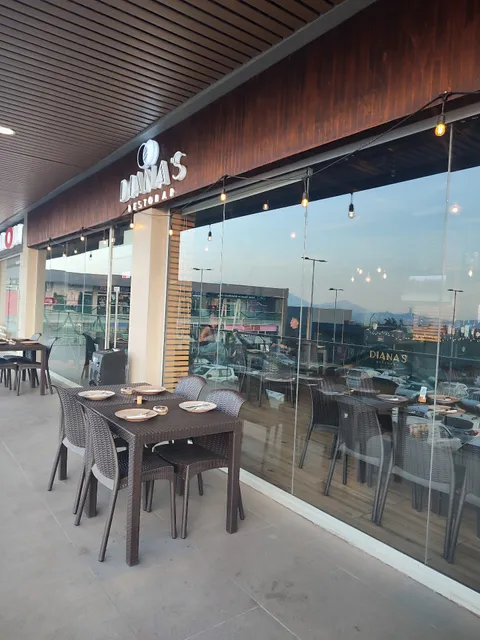 Diana’s Restobar