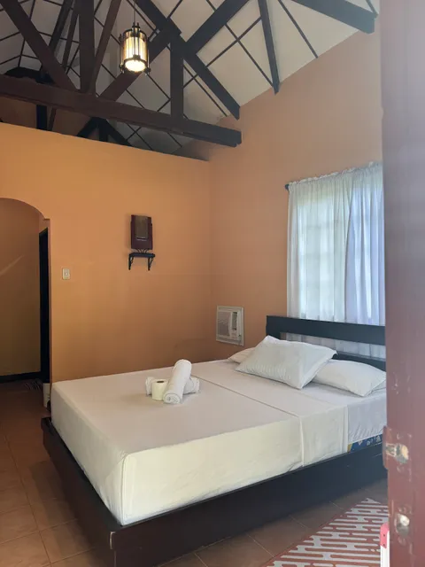 Puesta del Sol Beach Bungalows & Restobar