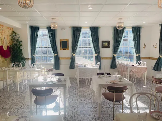 The Vintage Tea and Cake Company Lexington