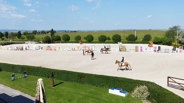 Penzion Jízdárna Suchá