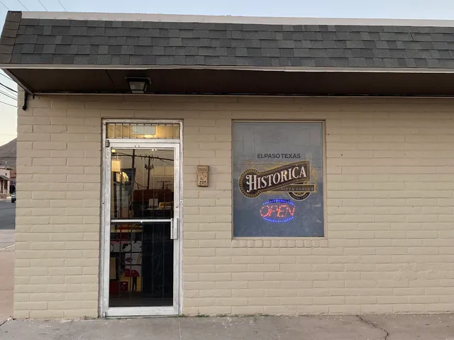 Historica Pizza Parlor