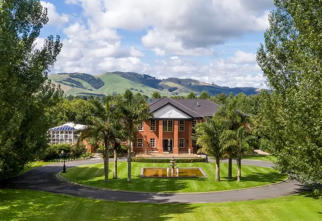 The Henley- Events Venue, Meetings and Accommodation