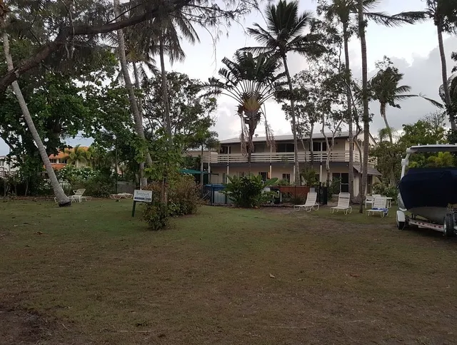 Beachside Holiday Units