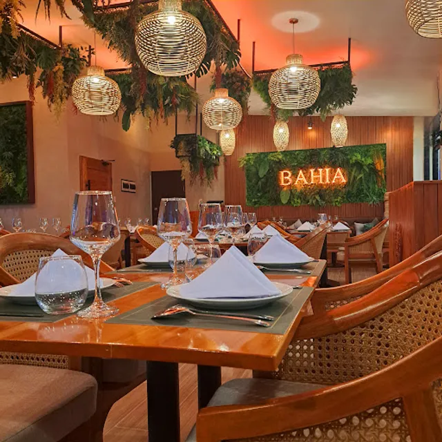Bahia Restaurant & Lounge Bar