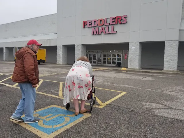 Clarksville Peddlers Mall