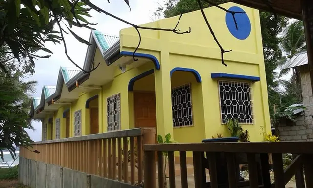 D'Blue Moon Backpackers