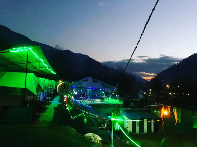 Lost Connection Camp & Resort