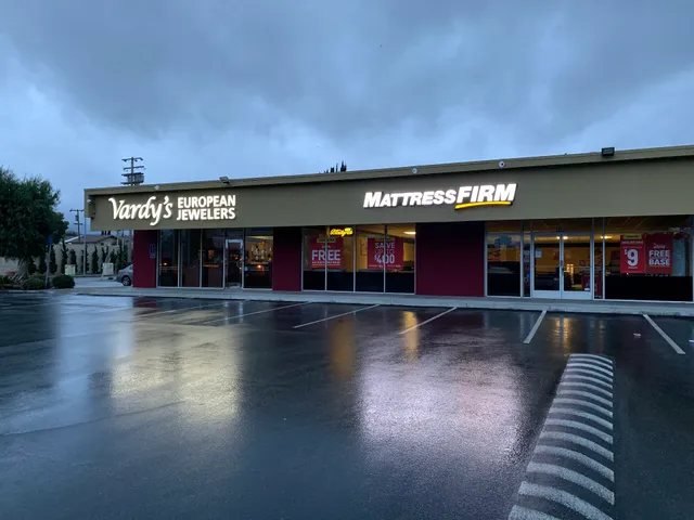 Mattress Firm Cupertino Crossroads