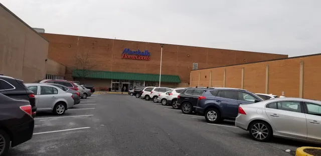 Marshalls & HomeGoods