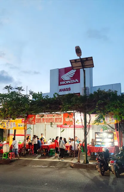 Warung Babi Guling Bu Dayu Kencani