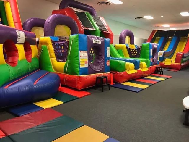 Planet Bounce Pittsburgh - South Star - Tanger Outlets