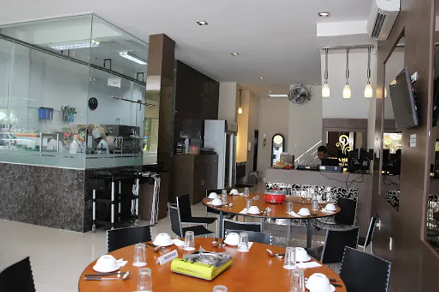 Steamboat Corner Medan