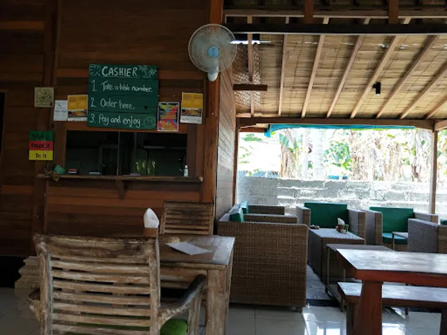 Green Garden Restaurant and Bungalows