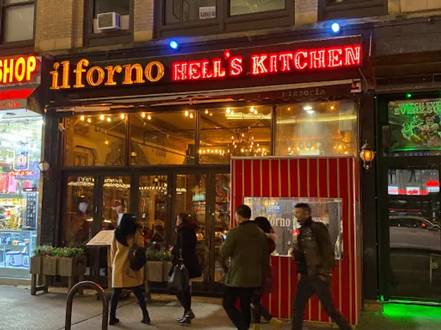 Famous Famiglia Pizza