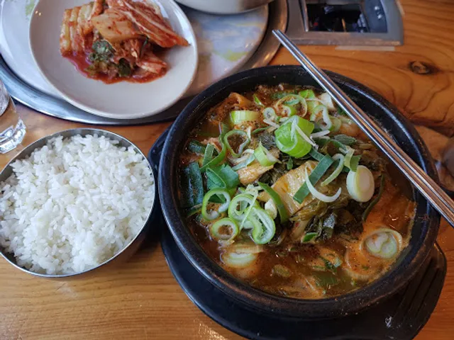 조마루감자탕청라점