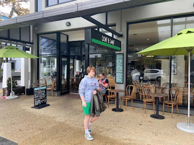 Leaf & Loaf Cafe & Salad Bar