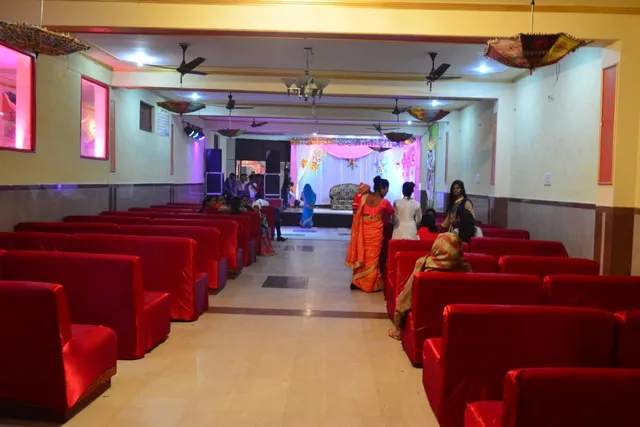 Kunwar Hotel & Banquet Hall