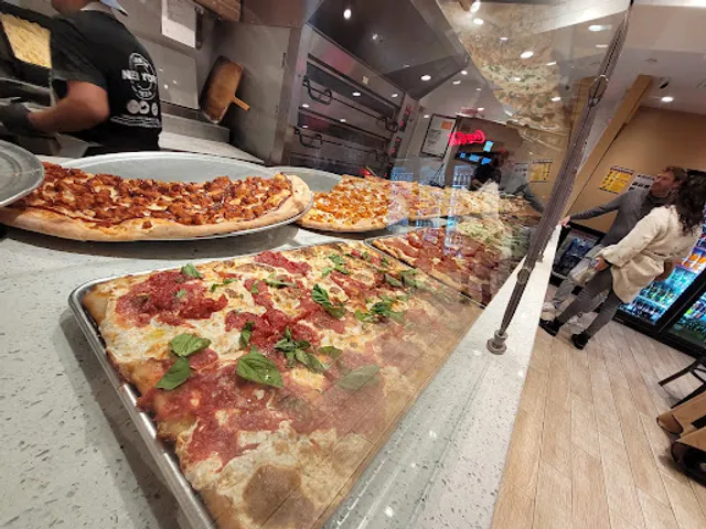 Made in New York Pizza